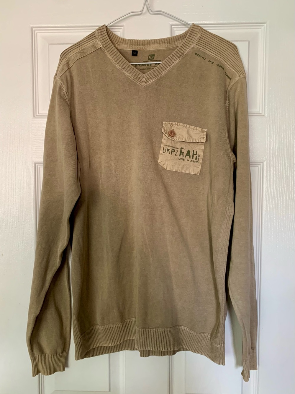 Point Zero Y2K Men's V-Neck Long Sleeve Sweater in Tan
